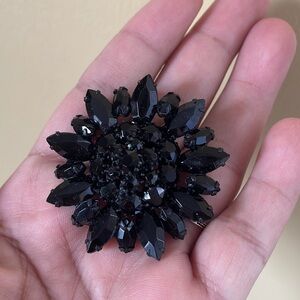 Vintage WEISS Black Rhinestone Flower Pin Brooch